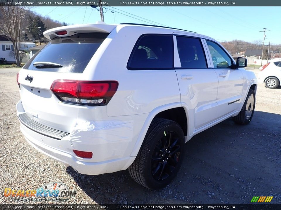 2021 Jeep Grand Cherokee Laredo 4x4 Bright White / Black Photo #5