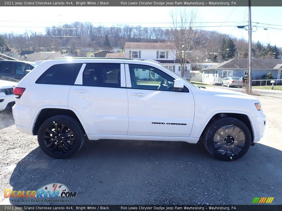 2021 Jeep Grand Cherokee Laredo 4x4 Bright White / Black Photo #6