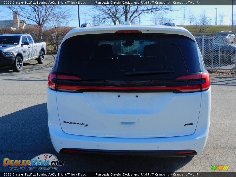 2021 Chrysler Pacifica Touring AWD Bright White / Black Photo #6