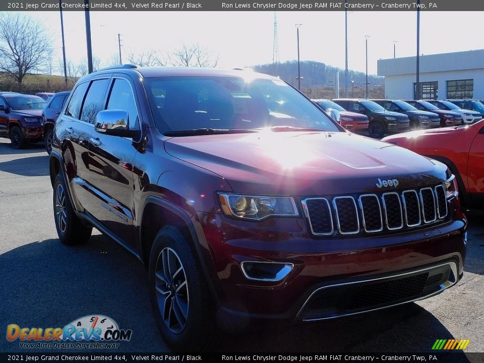 2021 Jeep Grand Cherokee Limited 4x4 Velvet Red Pearl / Black Photo #3