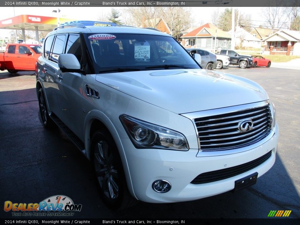 2014 Infiniti QX80 Moonlight White / Graphite Photo #5