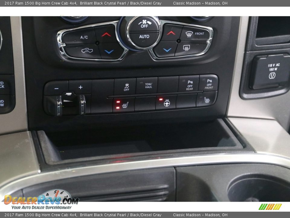 2017 Ram 1500 Big Horn Crew Cab 4x4 Brilliant Black Crystal Pearl / Black/Diesel Gray Photo #17
