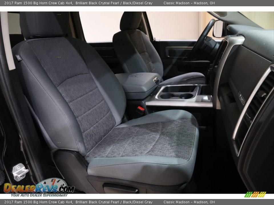 2017 Ram 1500 Big Horn Crew Cab 4x4 Brilliant Black Crystal Pearl / Black/Diesel Gray Photo #20