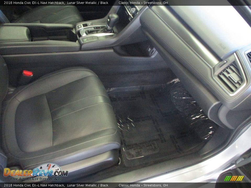 2018 Honda Civic EX-L Navi Hatchback Lunar Silver Metallic / Black Photo #17