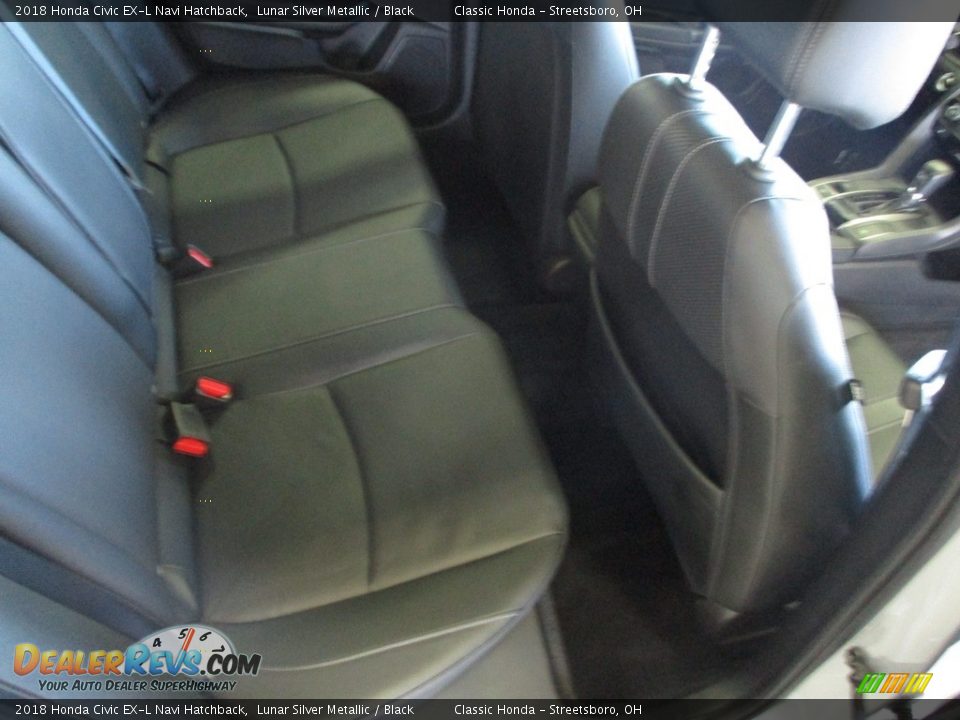 2018 Honda Civic EX-L Navi Hatchback Lunar Silver Metallic / Black Photo #20