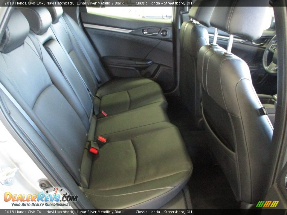 2018 Honda Civic EX-L Navi Hatchback Lunar Silver Metallic / Black Photo #21