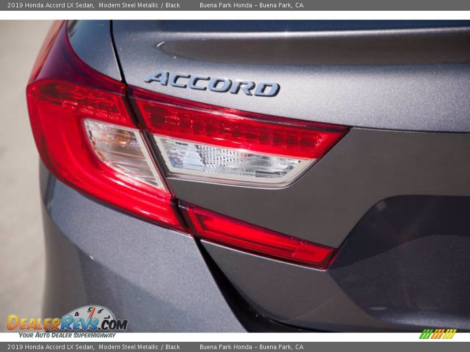 2019 Honda Accord LX Sedan Modern Steel Metallic / Black Photo #12