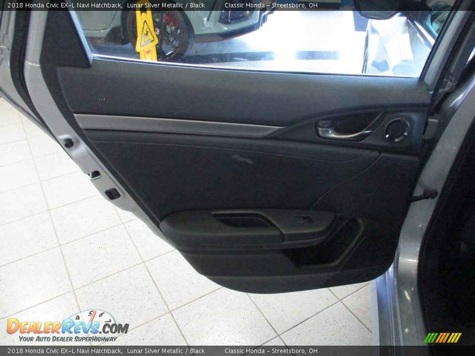 2018 Honda Civic EX-L Navi Hatchback Lunar Silver Metallic / Black Photo #22