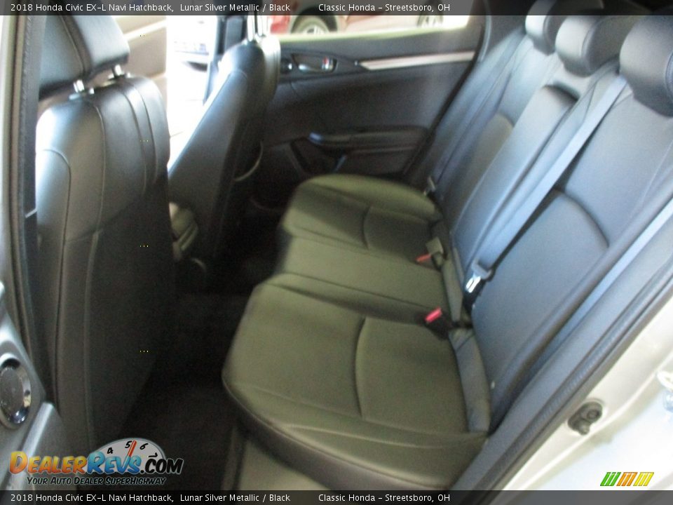 2018 Honda Civic EX-L Navi Hatchback Lunar Silver Metallic / Black Photo #24