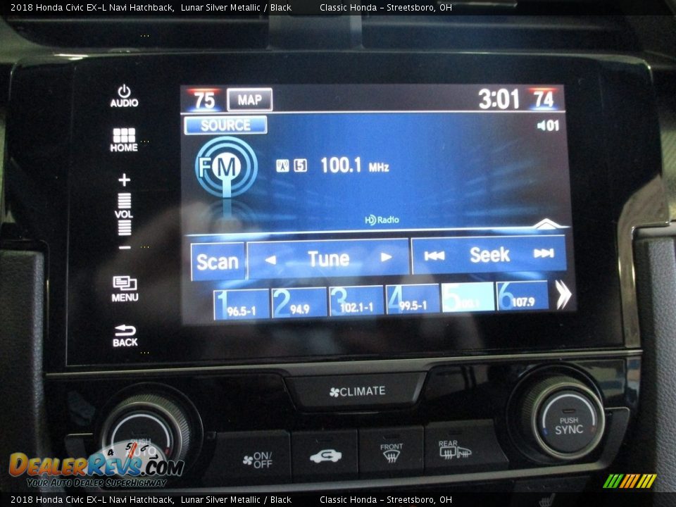 2018 Honda Civic EX-L Navi Hatchback Lunar Silver Metallic / Black Photo #32