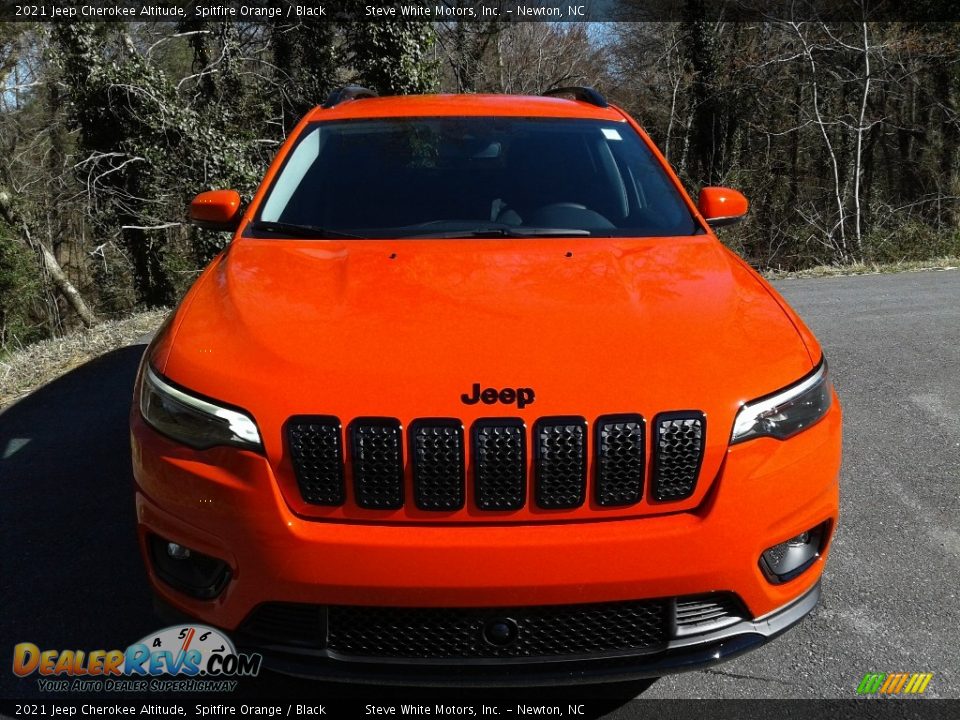 2021 Jeep Cherokee Altitude Spitfire Orange / Black Photo #3