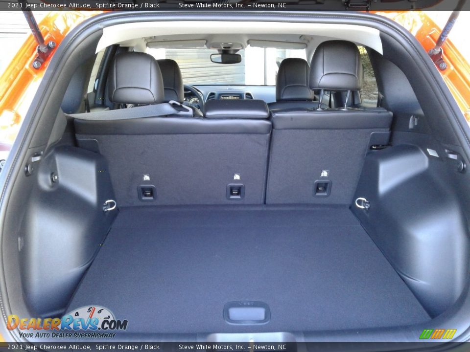 2021 Jeep Cherokee Altitude Trunk Photo #15