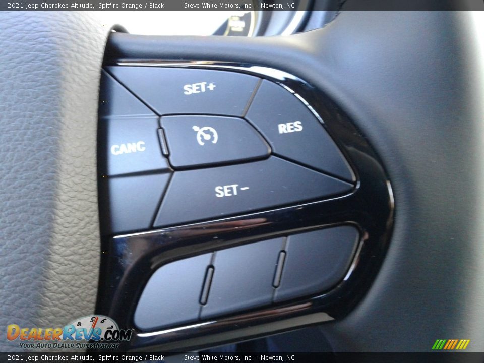 2021 Jeep Cherokee Altitude Steering Wheel Photo #20