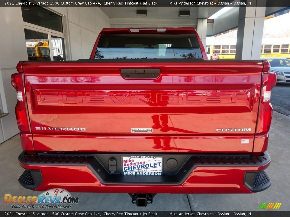 2021 Chevrolet Silverado 1500 Custom Crew Cab 4x4 Cherry Red Tintcoat / Jet Black Photo #5