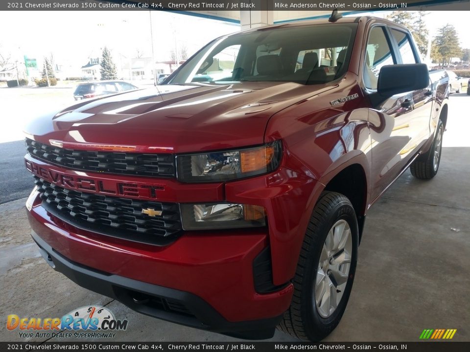 2021 Chevrolet Silverado 1500 Custom Crew Cab 4x4 Cherry Red Tintcoat / Jet Black Photo #8