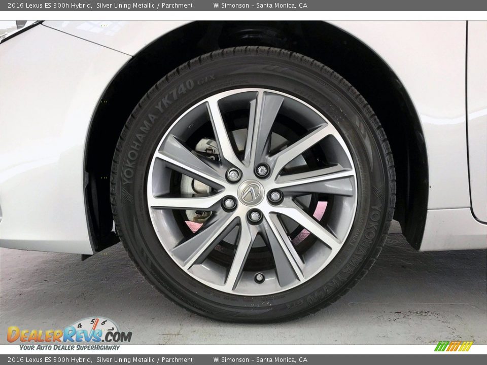 2016 Lexus ES 300h Hybrid Wheel Photo #8
