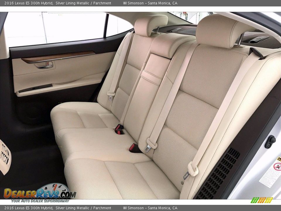 Rear Seat of 2016 Lexus ES 300h Hybrid Photo #20