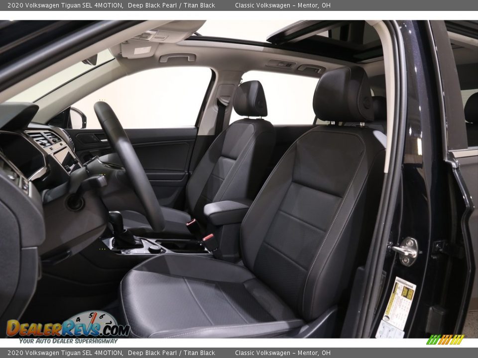 2020 Volkswagen Tiguan SEL 4MOTION Deep Black Pearl / Titan Black Photo #5