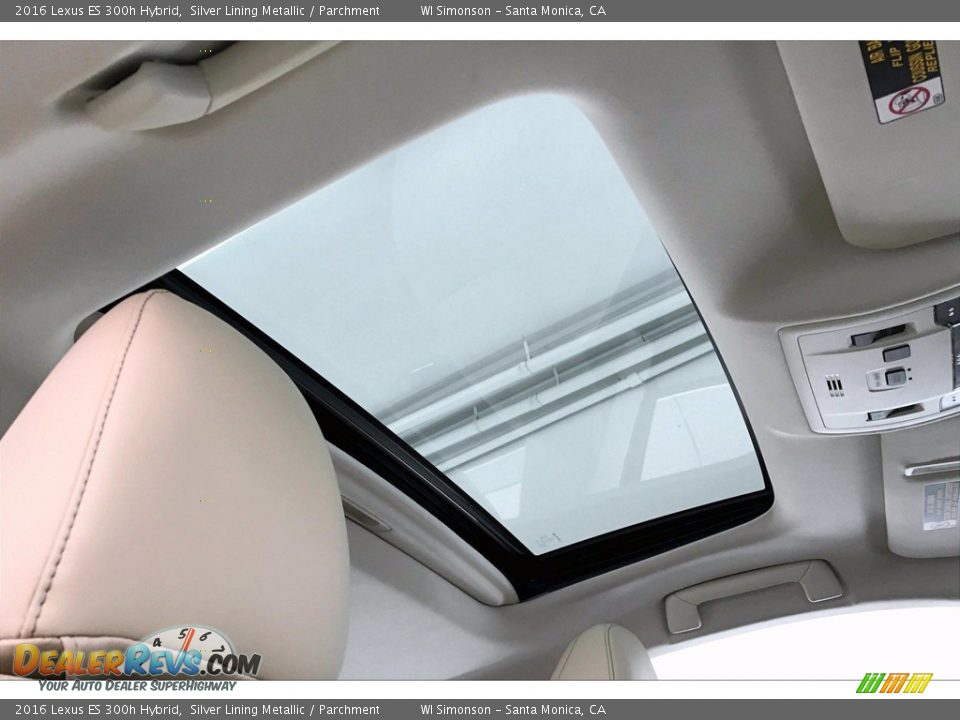 Sunroof of 2016 Lexus ES 300h Hybrid Photo #25