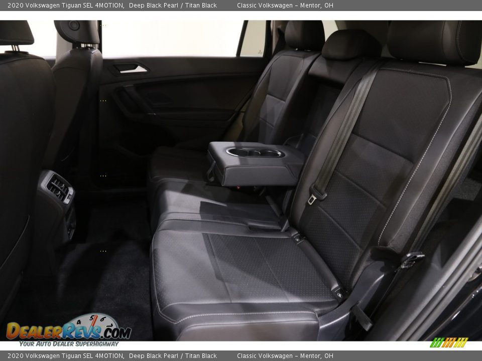 2020 Volkswagen Tiguan SEL 4MOTION Deep Black Pearl / Titan Black Photo #19
