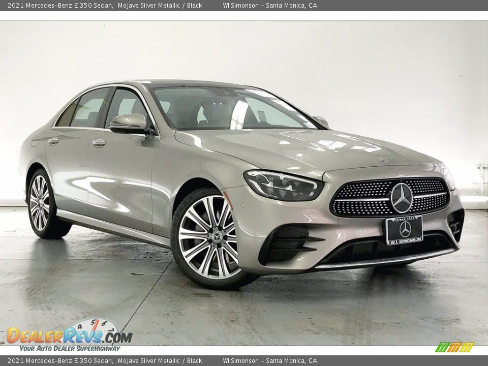 Front 3/4 View of 2021 Mercedes-Benz E 350 Sedan Photo #12