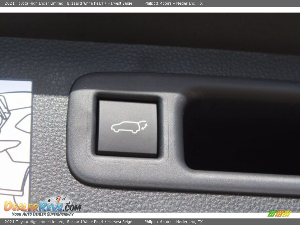 2021 Toyota Highlander Limited Blizzard White Pearl / Harvest Beige Photo #24
