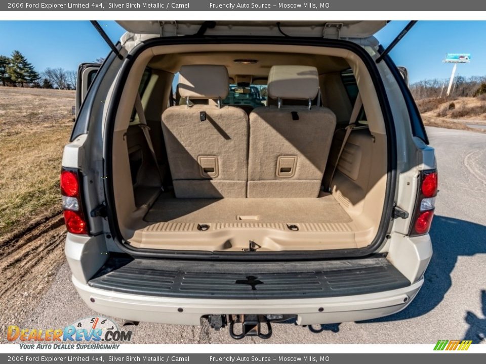 2006 Ford Explorer Limited 4x4 Silver Birch Metallic / Camel Photo #24