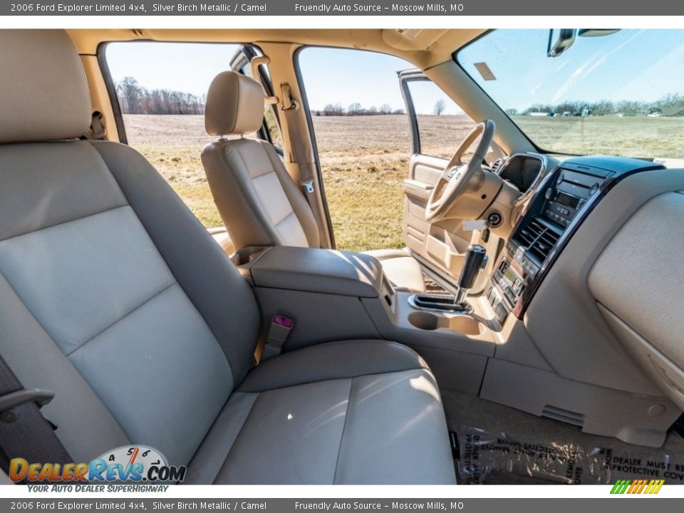 2006 Ford Explorer Limited 4x4 Silver Birch Metallic / Camel Photo #30