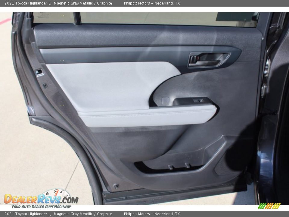 2021 Toyota Highlander L Magnetic Gray Metallic / Graphite Photo #19
