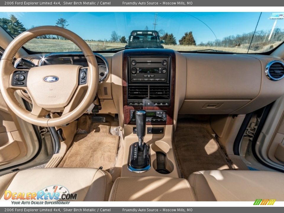 2006 Ford Explorer Limited 4x4 Silver Birch Metallic / Camel Photo #32