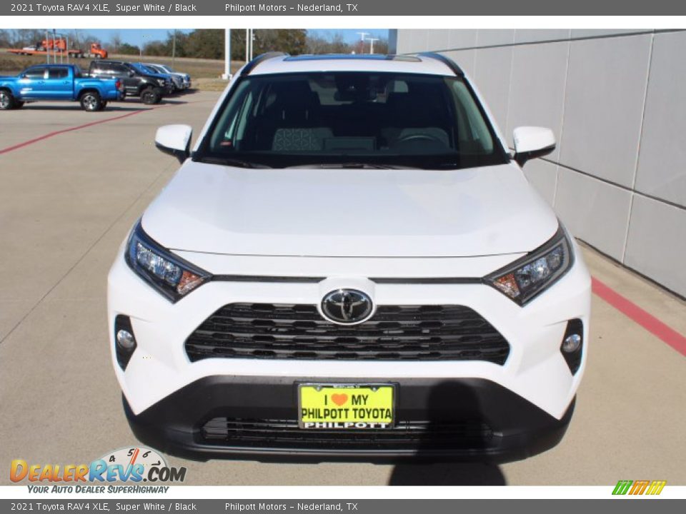 2021 Toyota RAV4 XLE Super White / Black Photo #3