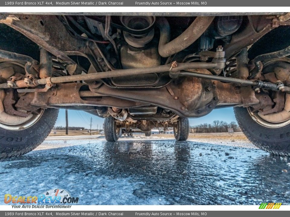 Undercarriage of 1989 Ford Bronco XLT 4x4 Photo #10