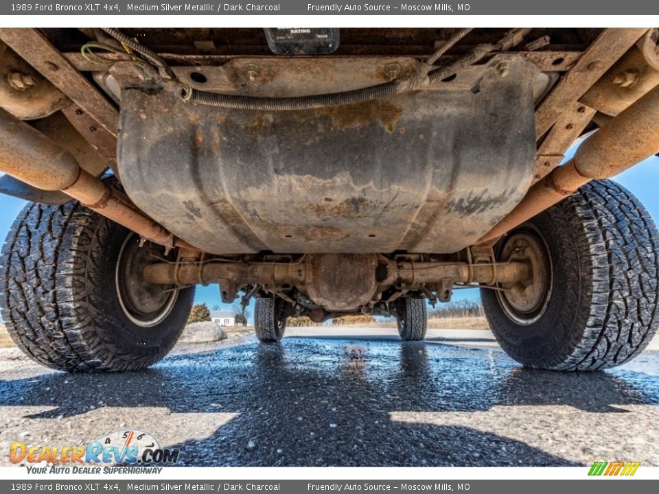 Undercarriage of 1989 Ford Bronco XLT 4x4 Photo #13