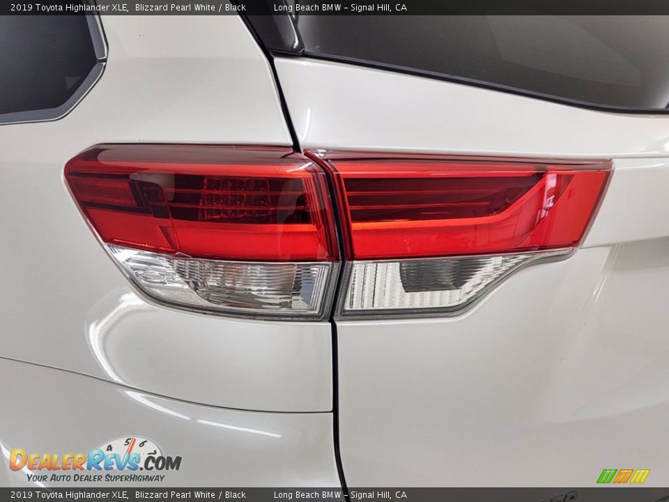 2019 Toyota Highlander XLE Blizzard Pearl White / Black Photo #9