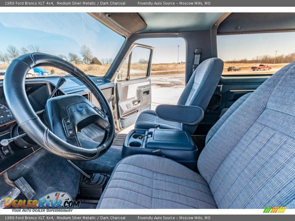 1989 Ford Bronco XLT 4x4 Medium Silver Metallic / Dark Charcoal Photo #19