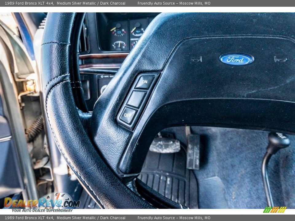 1989 Ford Bronco XLT 4x4 Steering Wheel Photo #31