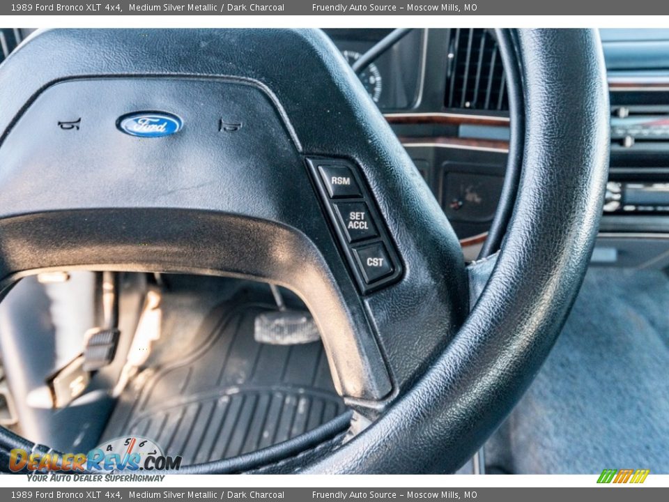1989 Ford Bronco XLT 4x4 Steering Wheel Photo #32