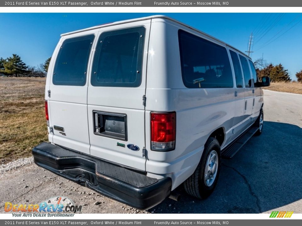 2011 Ford E Series Van E150 XLT Passenger Oxford White / Medium Flint Photo #4