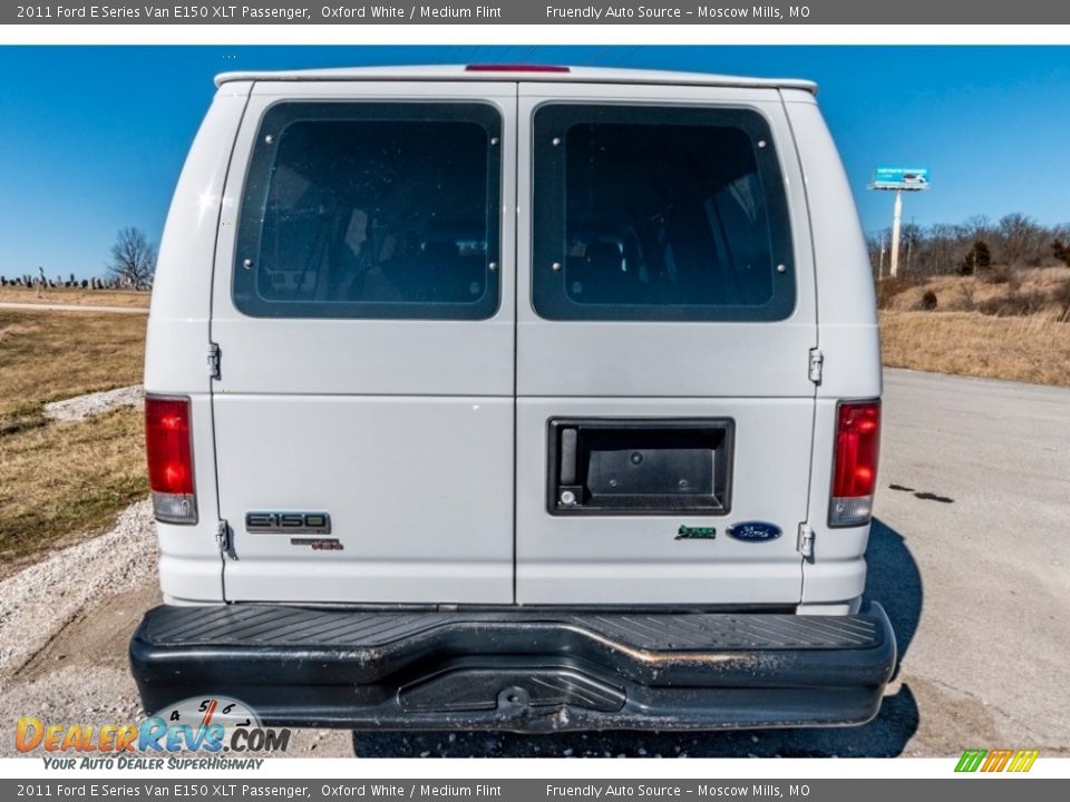 2011 Ford E Series Van E150 XLT Passenger Oxford White / Medium Flint Photo #5