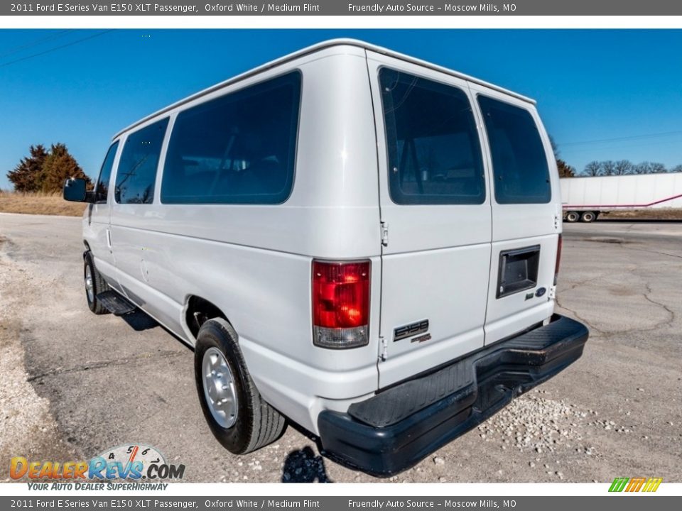 2011 Ford E Series Van E150 XLT Passenger Oxford White / Medium Flint Photo #6