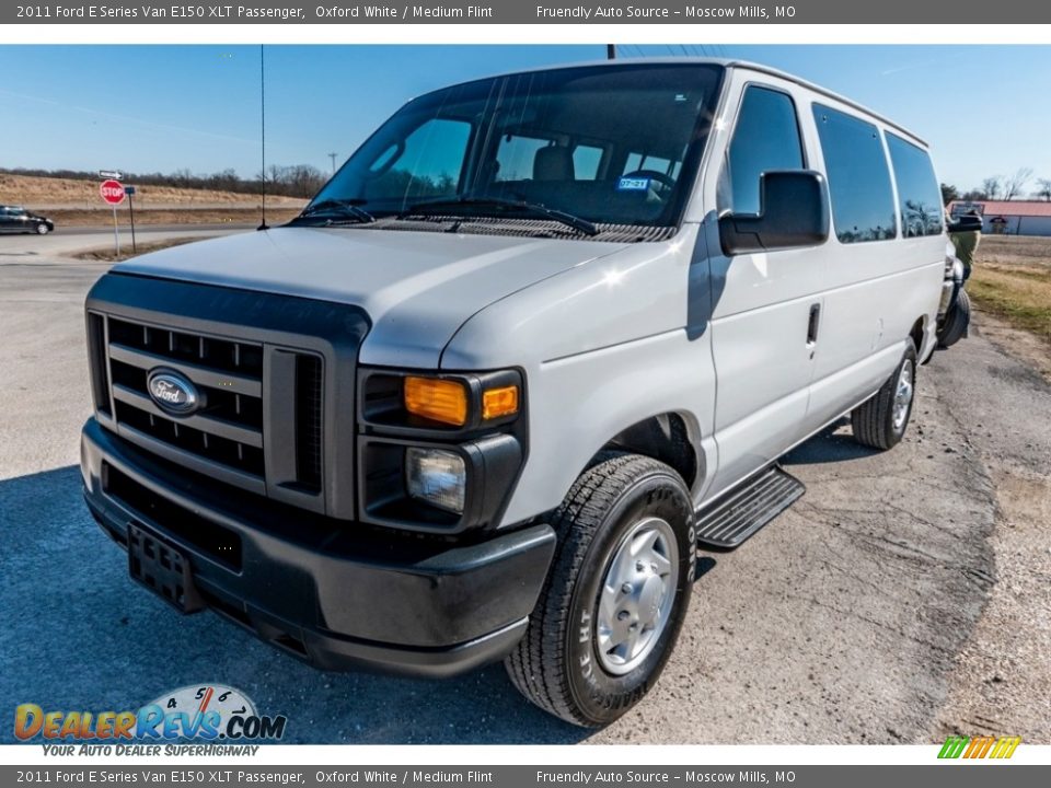 Front 3/4 View of 2011 Ford E Series Van E150 XLT Passenger Photo #8