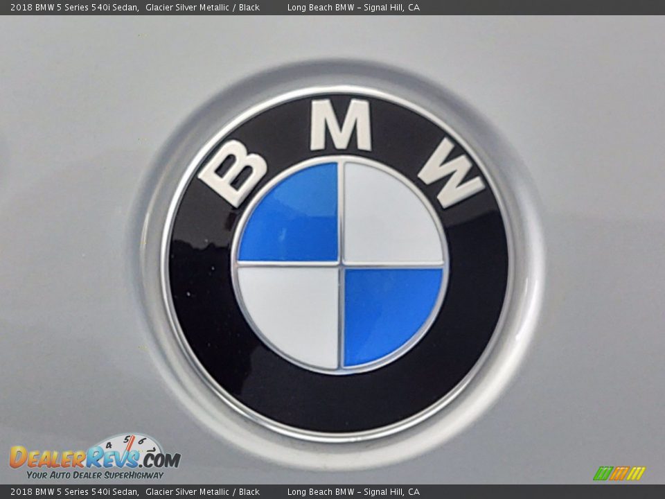 2018 BMW 5 Series 540i Sedan Glacier Silver Metallic / Black Photo #8