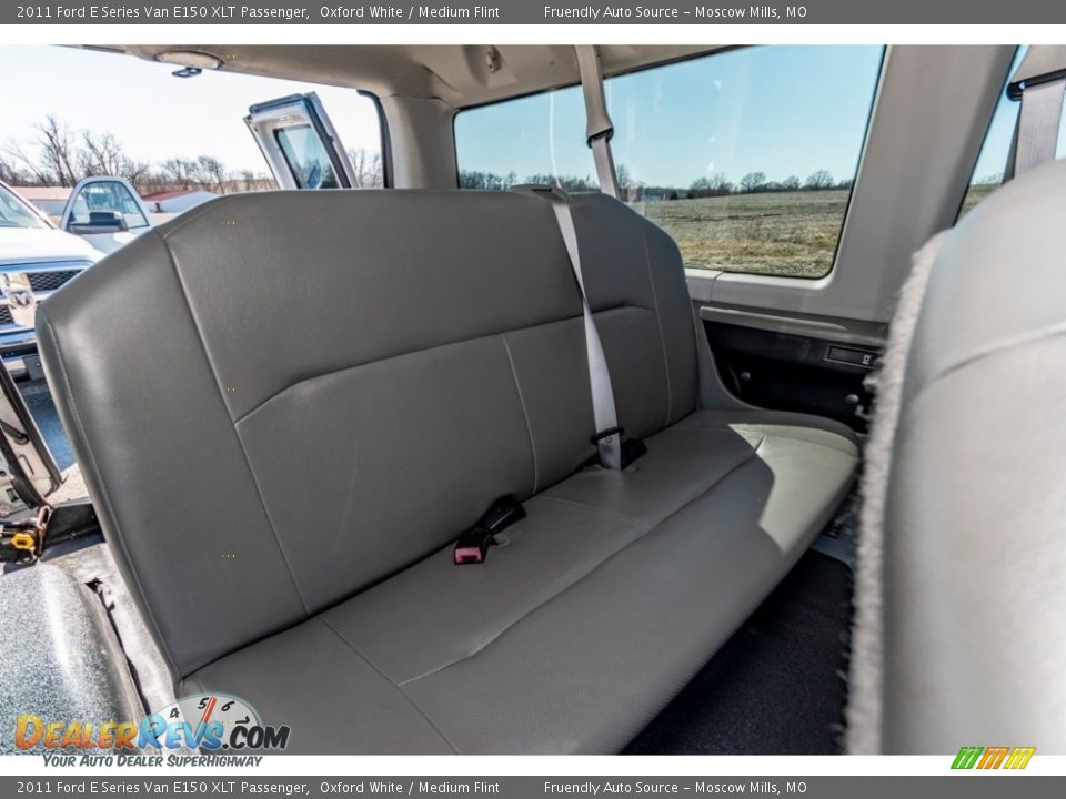 2011 Ford E Series Van E150 XLT Passenger Oxford White / Medium Flint Photo #25