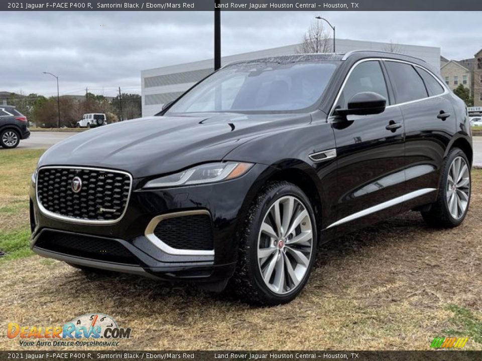 Front 3/4 View of 2021 Jaguar F-PACE P400 R Photo #2