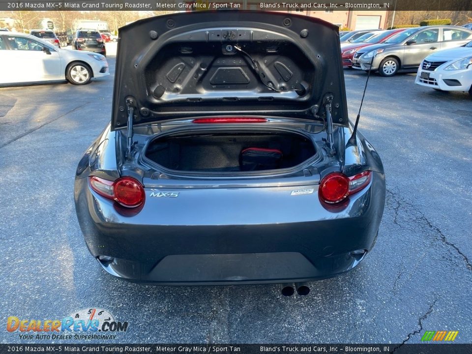 2016 Mazda MX-5 Miata Grand Touring Roadster Meteor Gray Mica / Sport Tan Photo #17