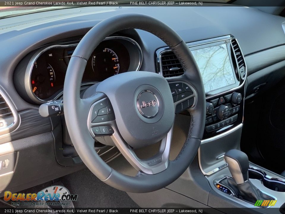 2021 Jeep Grand Cherokee Laredo 4x4 Velvet Red Pearl / Black Photo #12