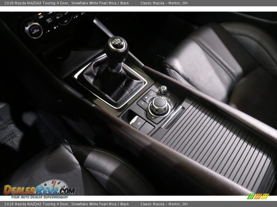 2018 Mazda MAZDA3 Touring 4 Door Snowflake White Pearl Mica / Black Photo #15