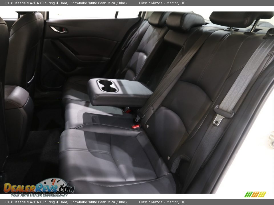 2018 Mazda MAZDA3 Touring 4 Door Snowflake White Pearl Mica / Black Photo #20