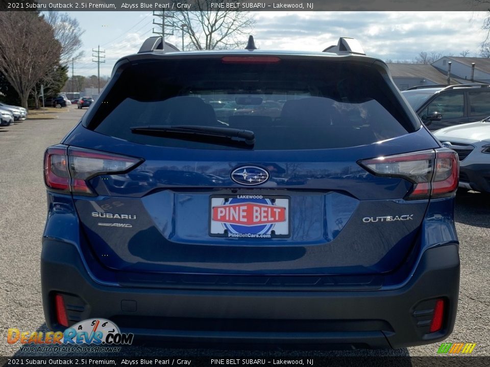 2021 Subaru Outback 2.5i Premium Abyss Blue Pearl / Gray Photo #7