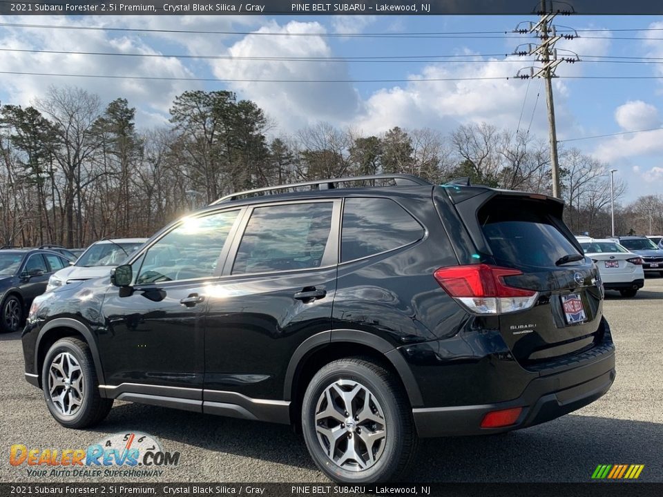 2021 Subaru Forester 2.5i Premium Crystal Black Silica / Gray Photo #6